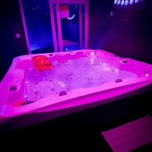 Appartement Avec Jacuzzi, Et Terrasse France